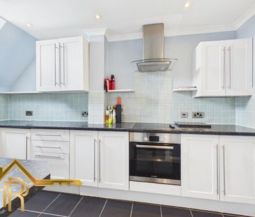 2 bedroom flat to rent - Photo 2