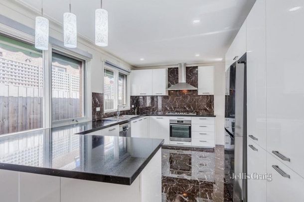 4/183 Lawrence Road, Mount Waverley - Photo 1