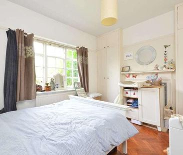 Midholm Close, Golders Green, NW11 - Photo 3