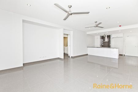 605/31 Smith Street, Darwin City, NT 0800 - Photo 4