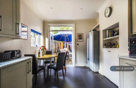 1 bedroom maisonette to rent - Photo 3