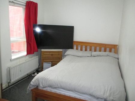 WOODSTOCK ROAD - Double Bedroom To Let, Shared House, Belfast, BT6 8PW - Photo 2