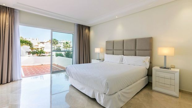 Penthouse in Puerto Banús - Photo 1