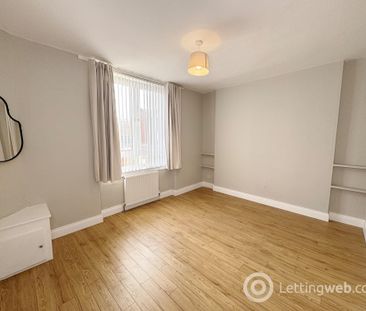 2 Bedroom Ground Flat to Rent - Photo 5