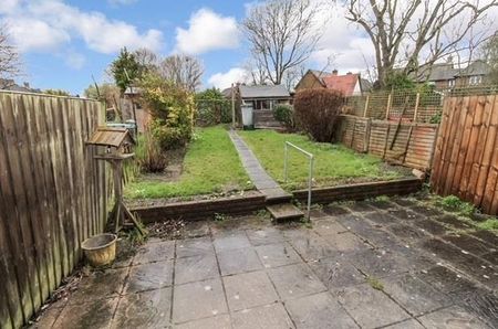 3 bedroom terraced house to rent - Photo 2