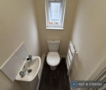 1 bedroom flat to rent - Photo 6