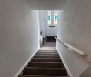 3 bedroom House To Let - Photo 2