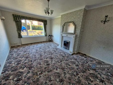 2 bedroom bungalow to rent - Photo 2