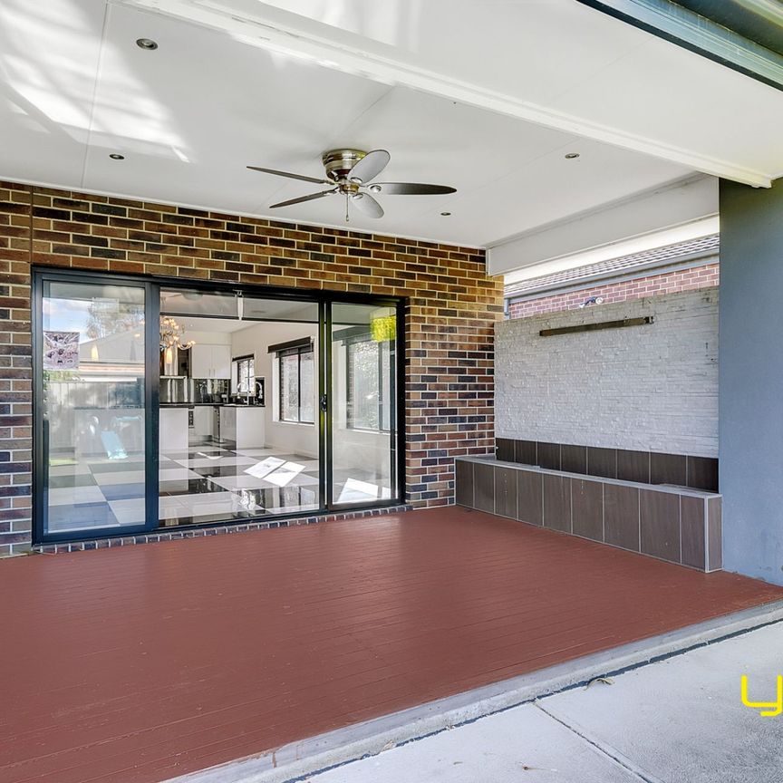 49 Rockwall Dr, Craigieburn - Photo 1