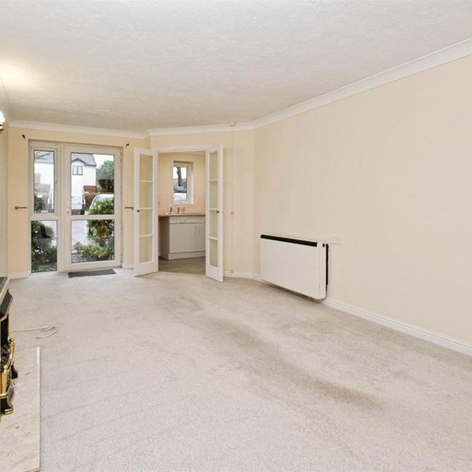 2 bedroom retirement property to rent - Photo 1