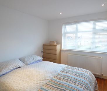 4 bedroom semi-detached house to rent - Photo 6