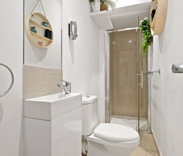 Effortless Living in a Leafy Frankston Pocket - Photo 6