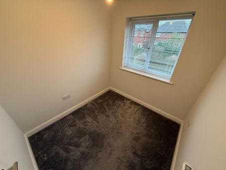 3 bedroom semi-detached house to rent - Photo 5