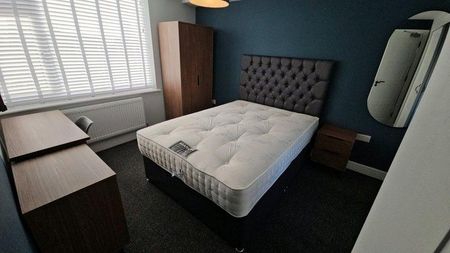 5 bedroom house share to rent - Photo 5