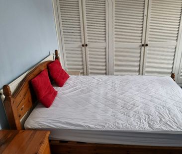 Terraced House to rent on - Photo 2