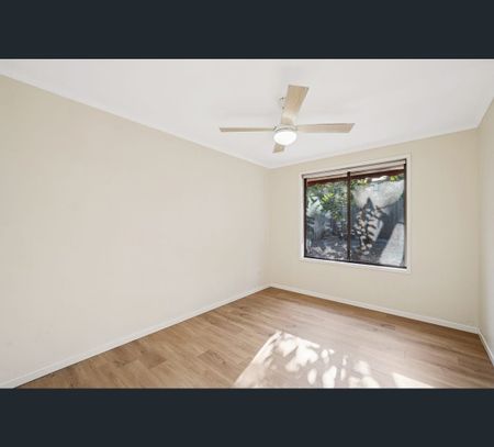 33 Woodlark Rise, Sunrise Beach, Qld 4567 - Photo 2