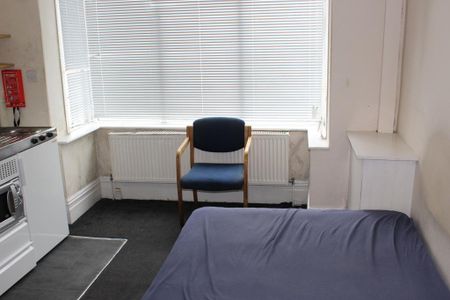 1 bedroom terraced house to rent - Photo 4