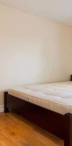 2 Bedroom, 2 bath, 1 reception Flat - Photo 1