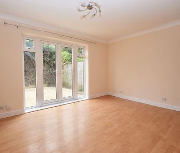 2 bedroom end of terrace house to rent - Photo 1