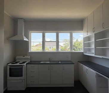 Good house on Harris - Photo 1