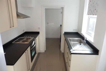 Milton Street, Higham Ferrers, Northants, NN10 - Photo 4