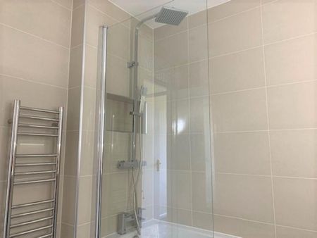 3 bedroom detached house to rent - Photo 3