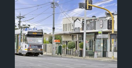 URBAN OASIS - Photo 4