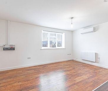 1 bedroom Flat To Let - Photo 5