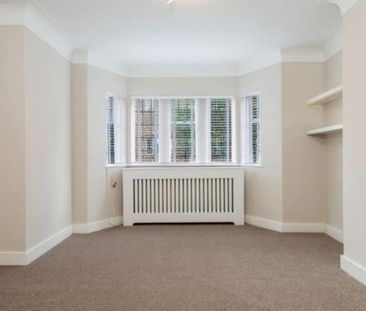 Golders Green Road, London, NW11 - Photo 3