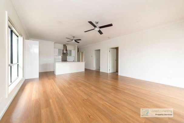 Low Maintenance Family Home - Photo 1