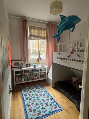 2 Bed Flat, Bolingbroke Grove, SW11 - Photo 4