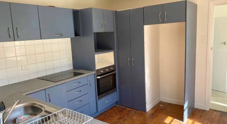 Sunny 4 bedroom house in Papakura - Photo 4