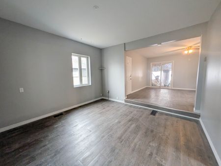 53 Vine St S, St. Catharines - 2 Bed Main Unit - Photo 2