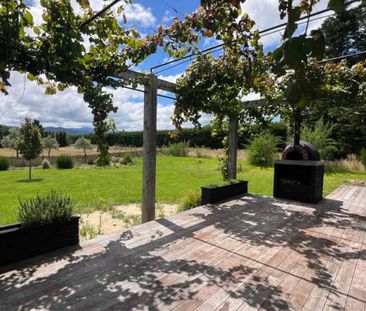 Near New 3 Bedroom Home - Photo 4