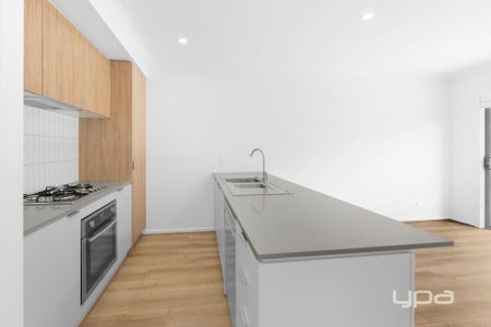 MODERN TOWNHOME LIVING IN A PRIME FRASER RISE LOCATION - Photo 3