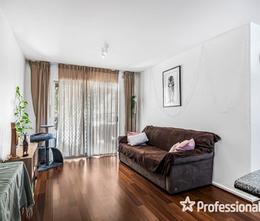 Modern 2-Bedroom Apartment in the Heart of Maylands... - Photo 3
