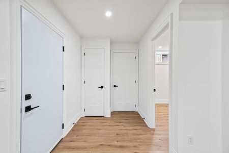 For Lease - 18 Keewatin Avenue Unit# Lower, Toronto, Ontario - Photo 2