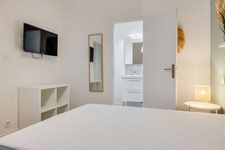 LACORNEE Roommate 11 Bedrooms at Bordeaux - Photo 3