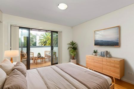 Spacious Four-Level Townhouse Offering Comfort, Style & Convenience - Photo 5