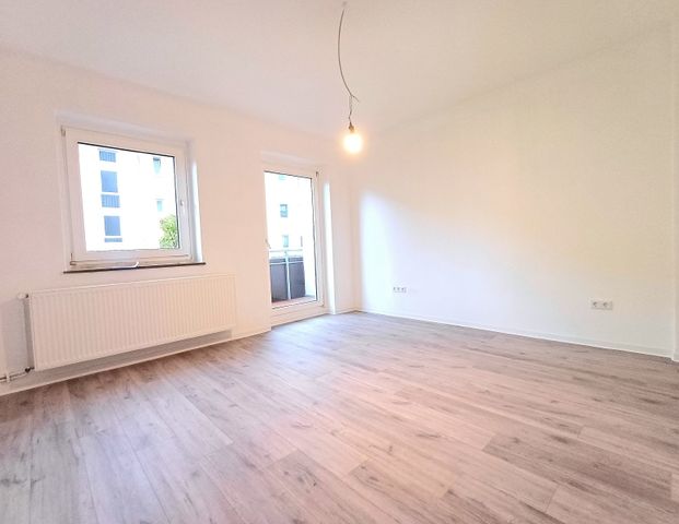 Kernsaniert! 3-Zimmer-Wohnung mit Balkon - Foto 1