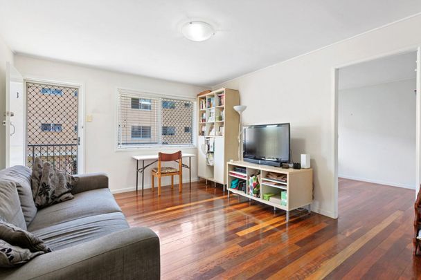 15, Agnes Street, QLD, Morningside - Photo 1