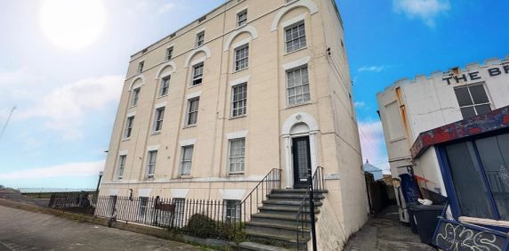 Fort Crescent, Margate, CT9 1HN, Kent - Photo 2