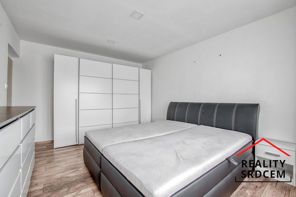 Pronájem bytu 2+1 51 m² - Photo 1