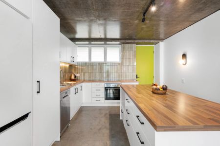 Stylish and Convenient Living in the Heart of Coorparoo - Photo 5