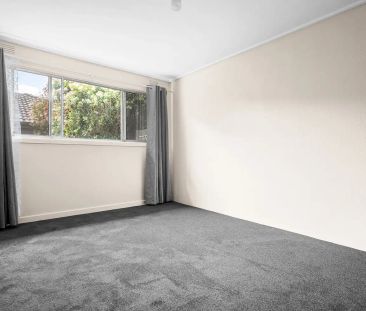 “BRAND NEW CARPET l SMALL BLOCK OF 3 l GREAT LOCATION” - Photo 3