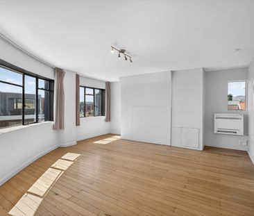 Sunny Two-Bedroom Flat in Prime Addington Location! - Photo 1