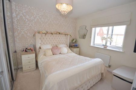 3 bedroom detached house to rent - Photo 4