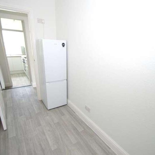 Watford Wd, Watford, WD18 - Photo 1