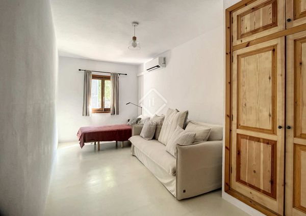 Excellent 4 Bedroom house / villa for rent in Alaior, Menorca