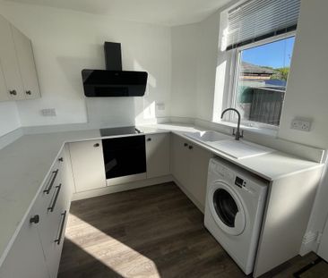 2 bedroom semi-detached house to rent - Photo 1